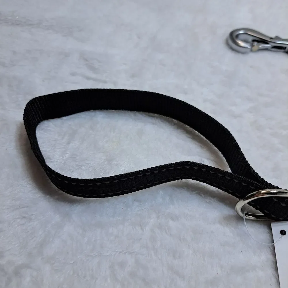 Martha Stewart REFLECTIVE Nylon Dog Leash 5ft  NWT